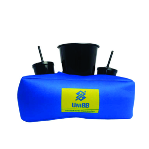 Almofada com porta pipoca e copo Personalizada