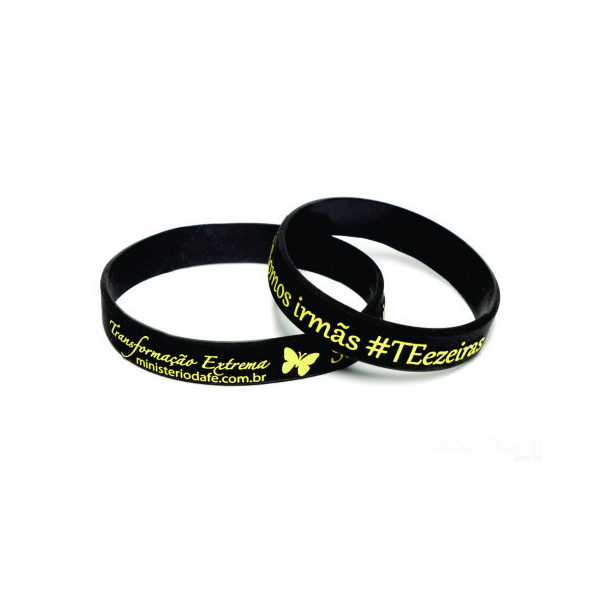 Pulseira de silicone com gravação em alto relevo