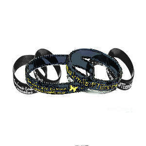 Pulseira de silicone com gravação em alto relevo