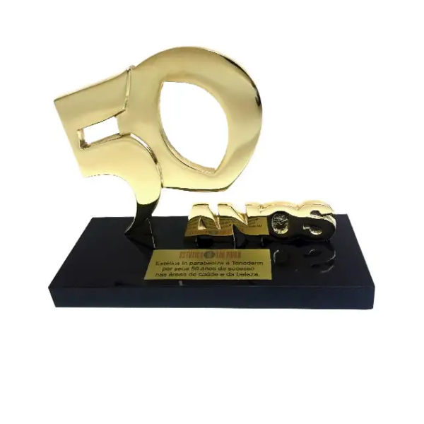 Troféu 50 anos personalizado